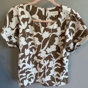 Brown and Cream size S top